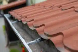 clean gutter